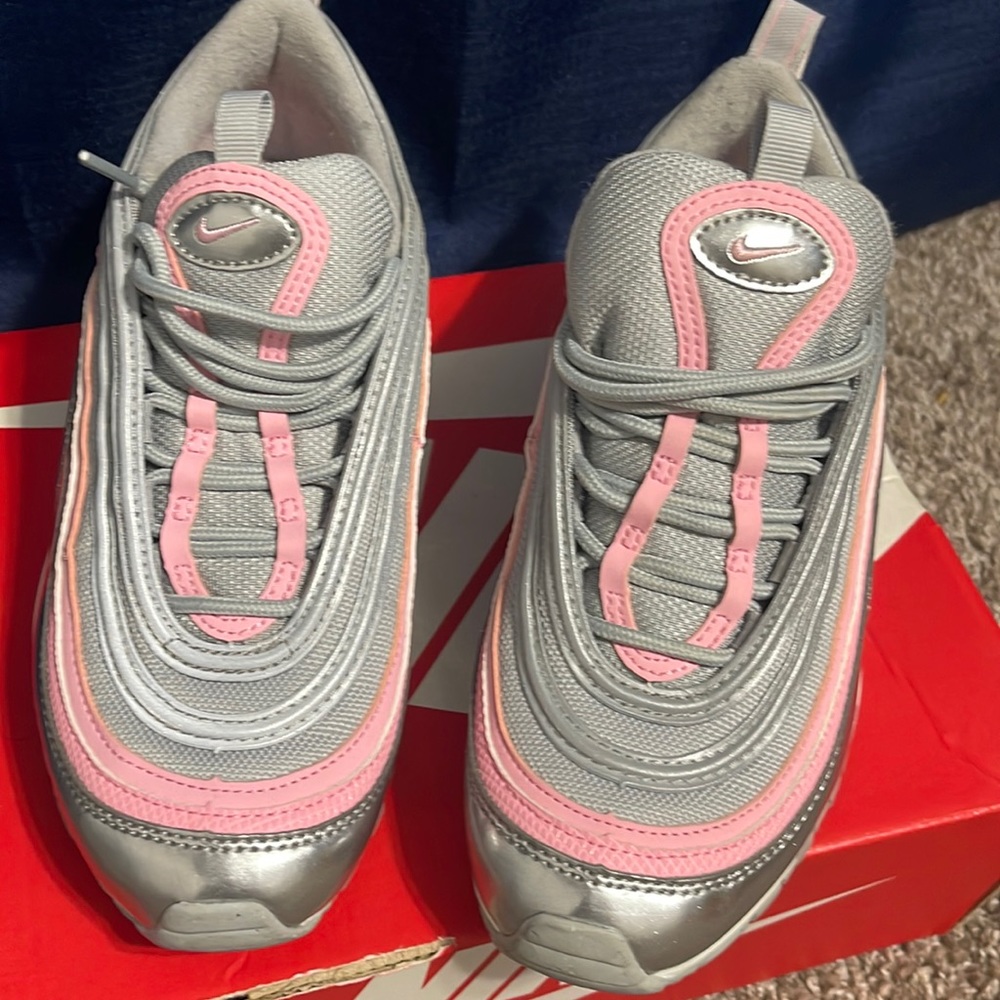 Nike shoes